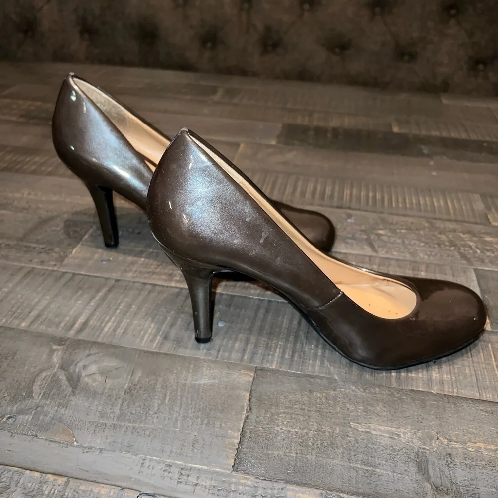 Mootsies Tootsies Women's Brown Patent Leather‎ Stiletto Heels Size 8M